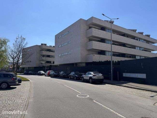 Apartamento T3+1 com Terraço, em Urgezes - Guimarães. - Grande imagem: 2/20