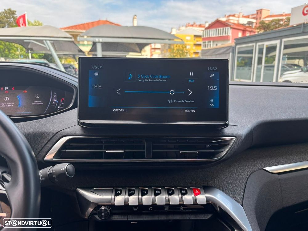Peugeot 3008 1.5 BlueHDi Allure EAT8 - 29