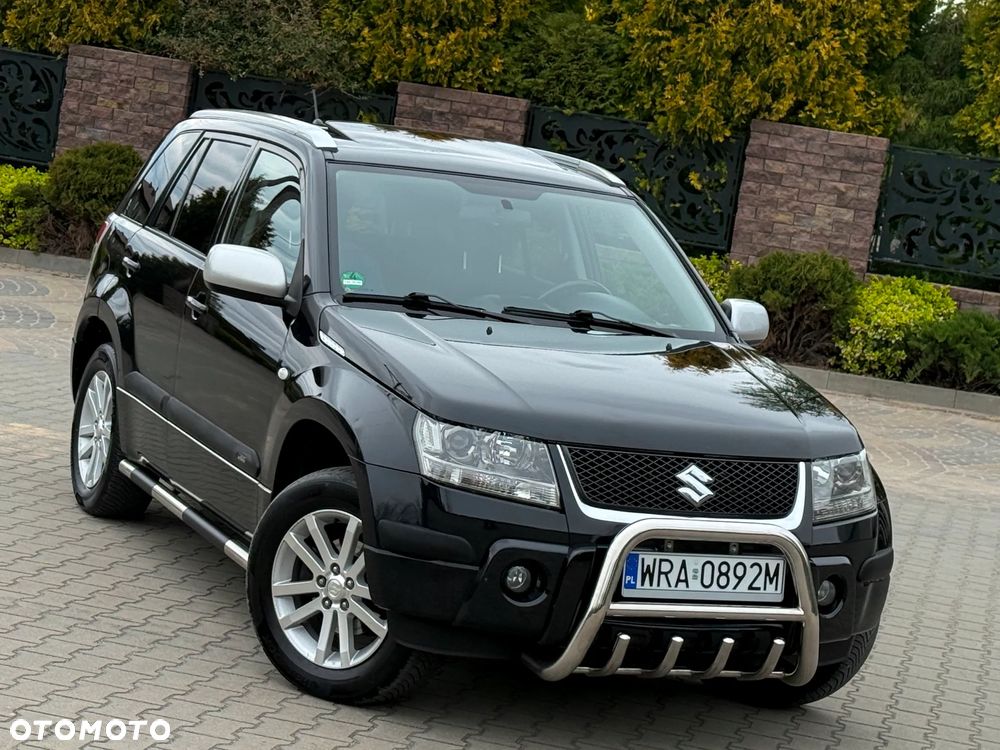 Suzuki Grand Vitara 2.0 Comfort + - 1