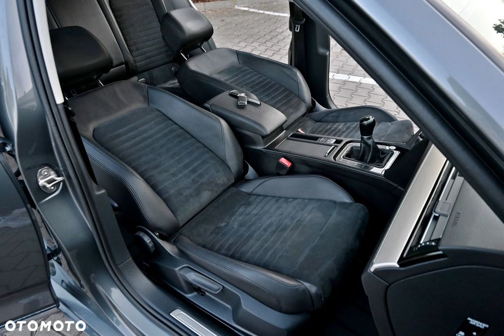 Volkswagen Passat 2.0 TDI BMT Highline - 29