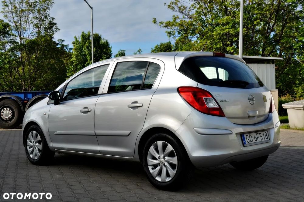 Opel Corsa 1.4 16V Catch me - 4