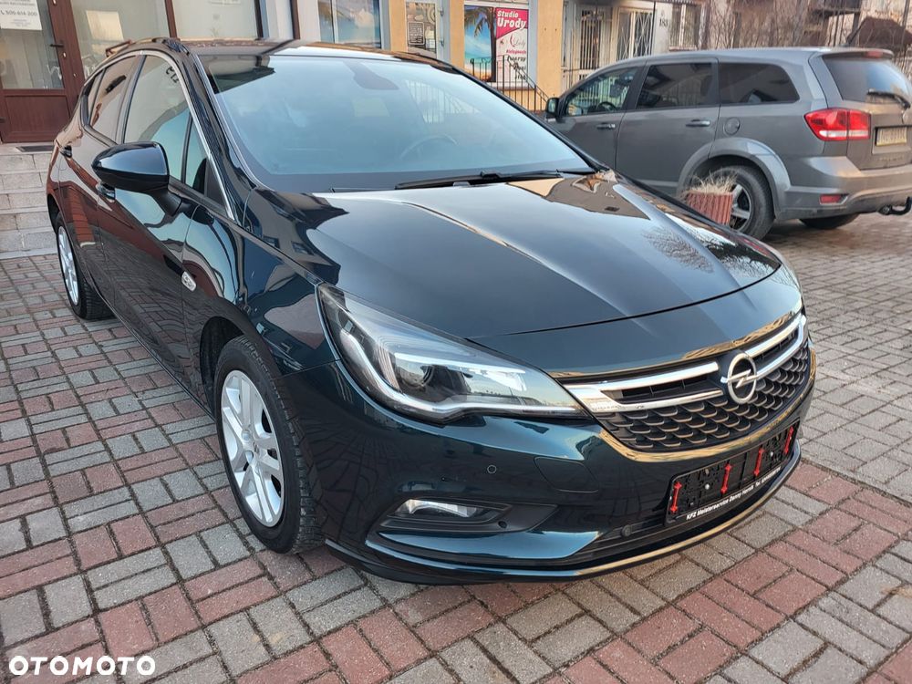 Opel Astra 1.6 CDTI Dynamic - 1
