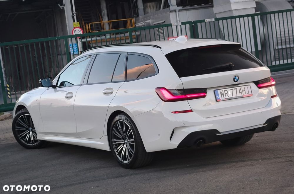 BMW Seria 3 318d M Sport - 22