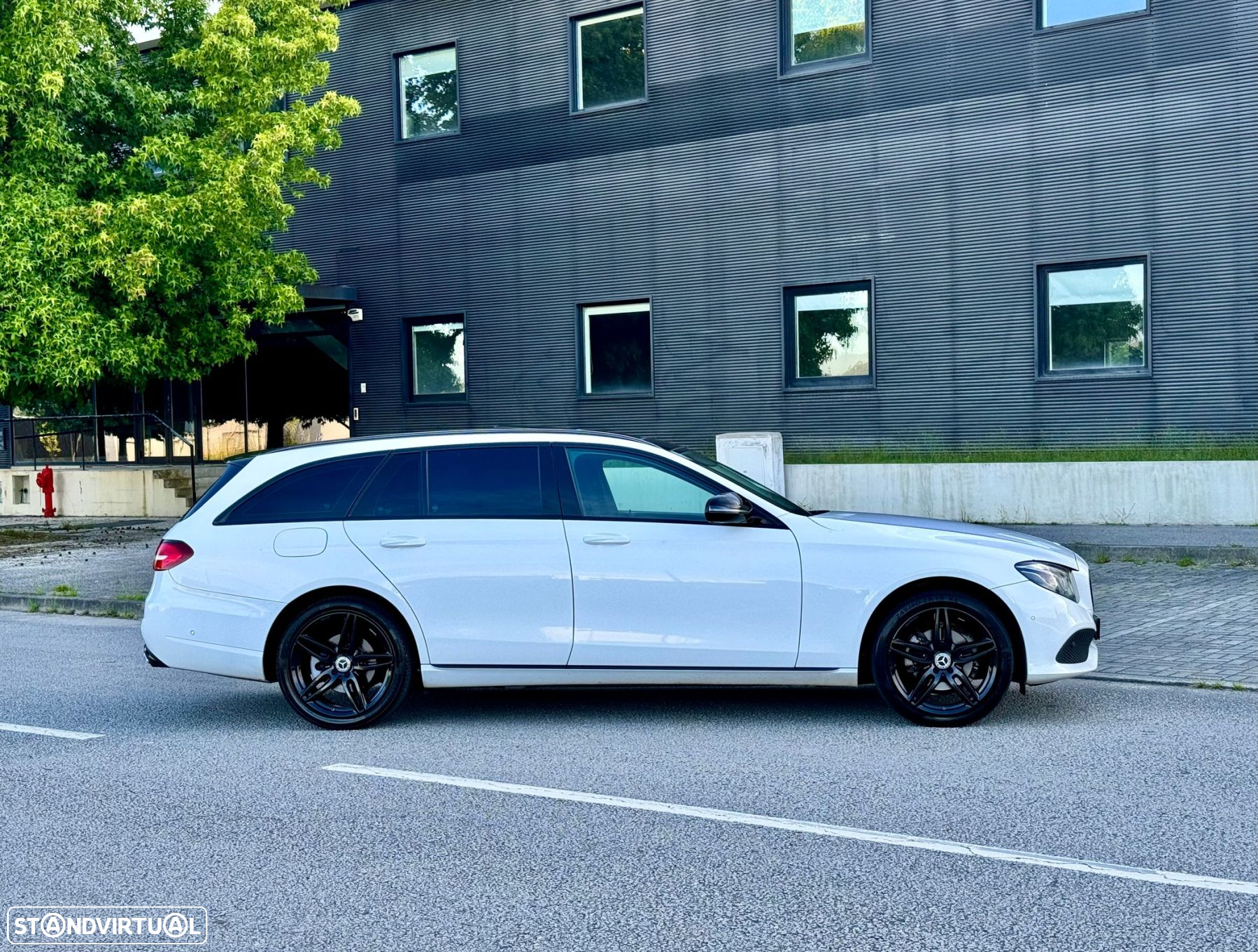 Mercedes-Benz E 220 d Avantgarde+ - 20