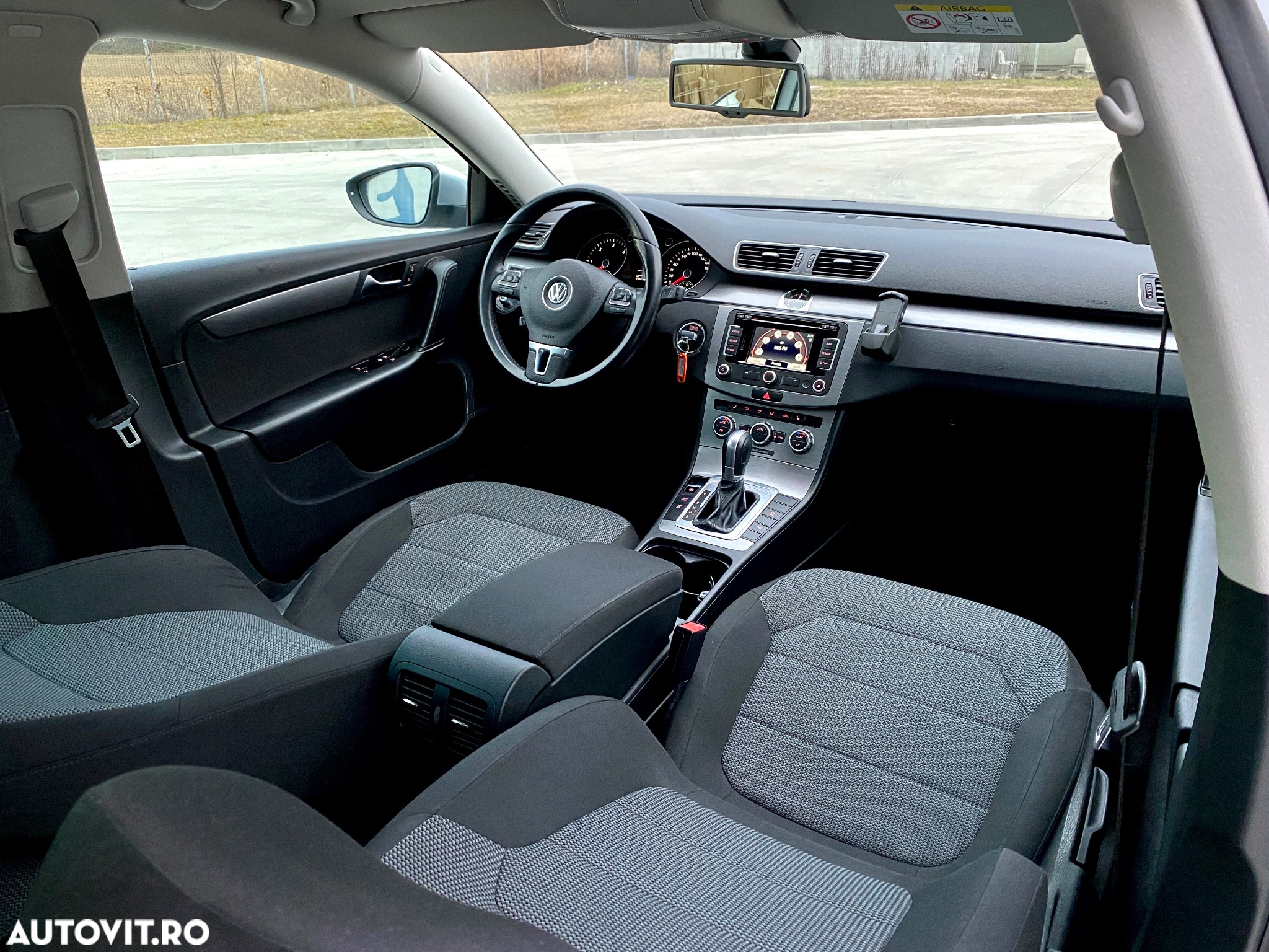 Volkswagen Passat Variant 2.0 Blue TDI DSG SCR Comfortline - 10