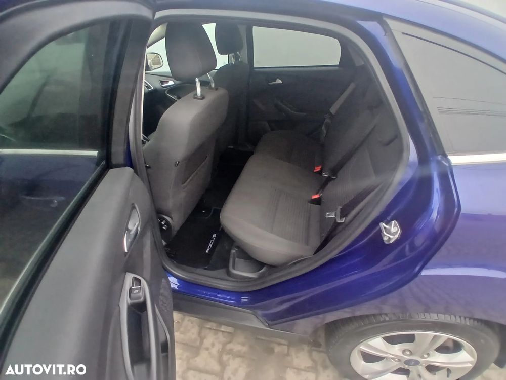 Ford Focus - 7