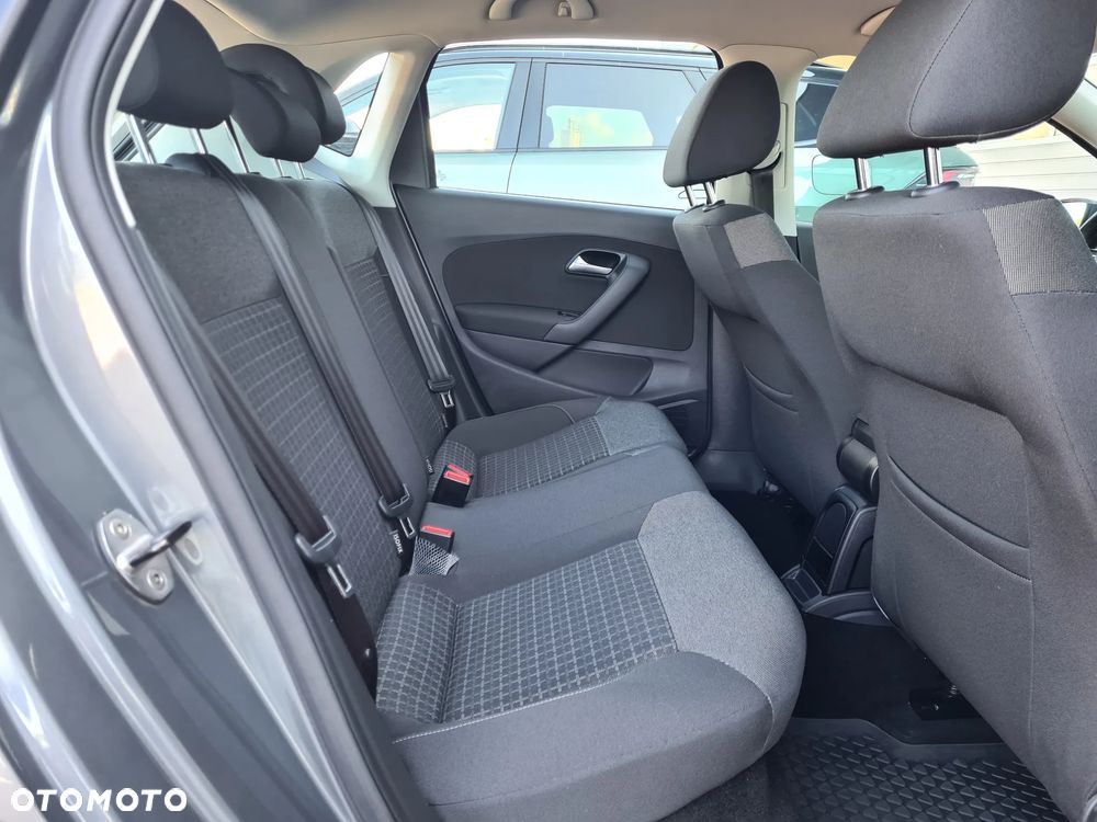 Volkswagen Polo 1.2 TSI BMT Comfortline - 19
