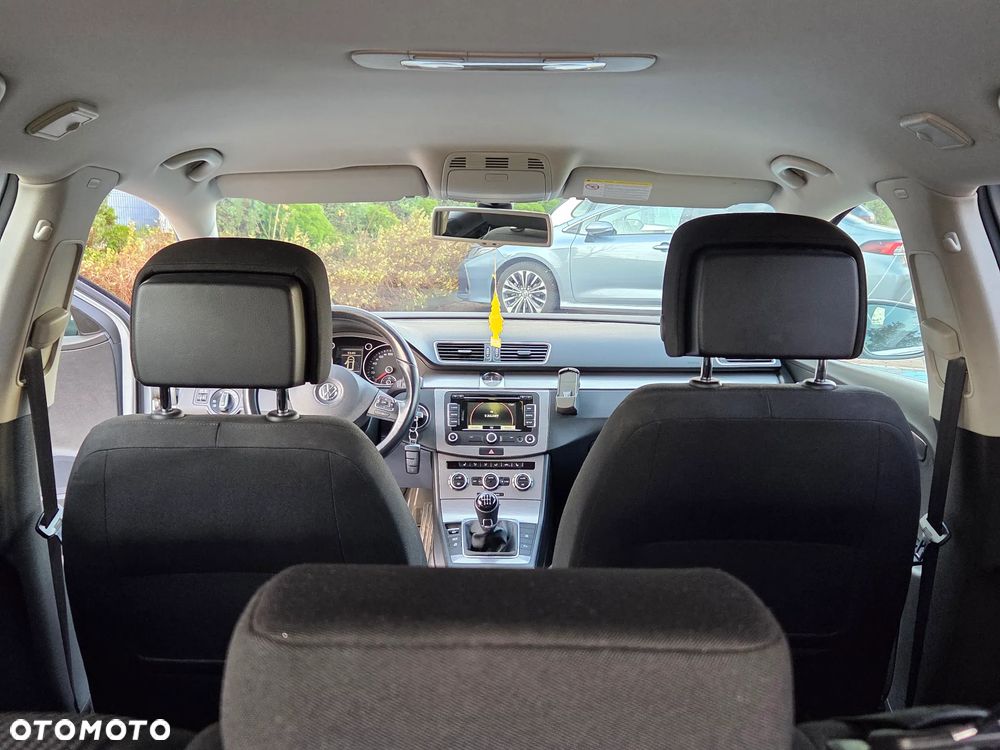 Volkswagen Passat Variant 2.0 TDI BlueMotion Technology Comfortline - 25