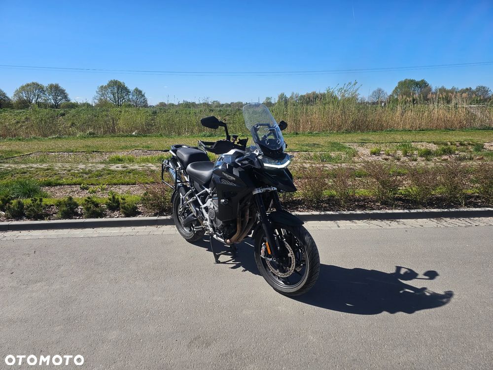 Triumph Tiger - 1