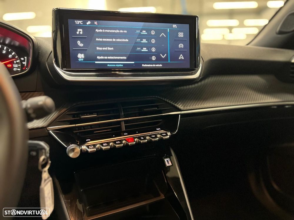 Peugeot 2008 1.2 PureTech Style - 14
