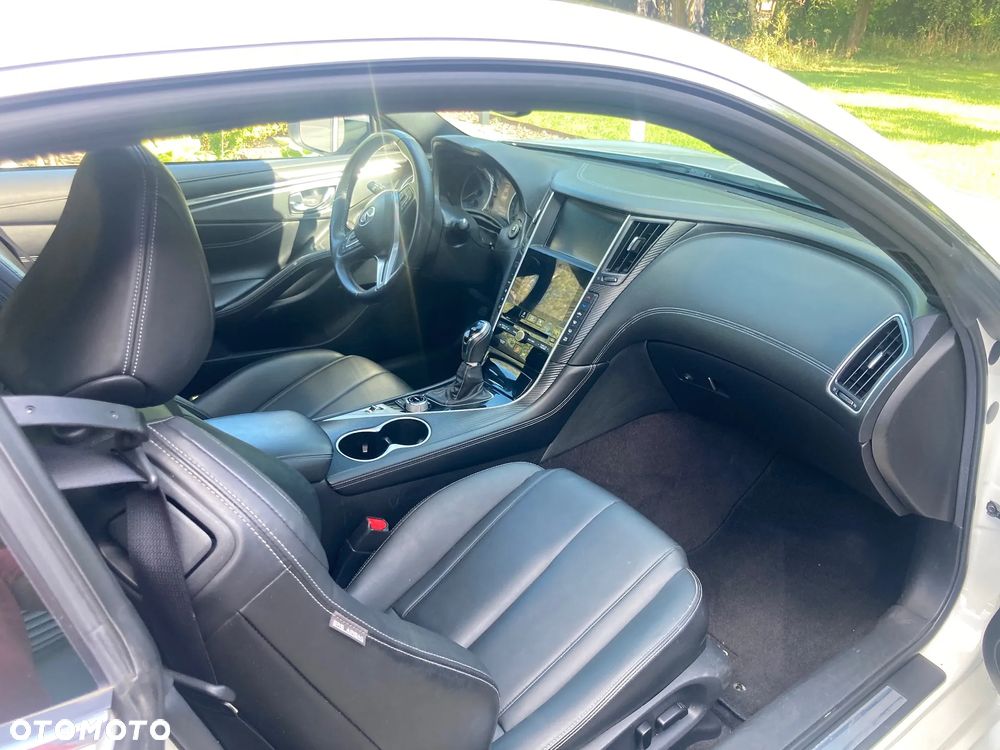 Infiniti Q60 - 8