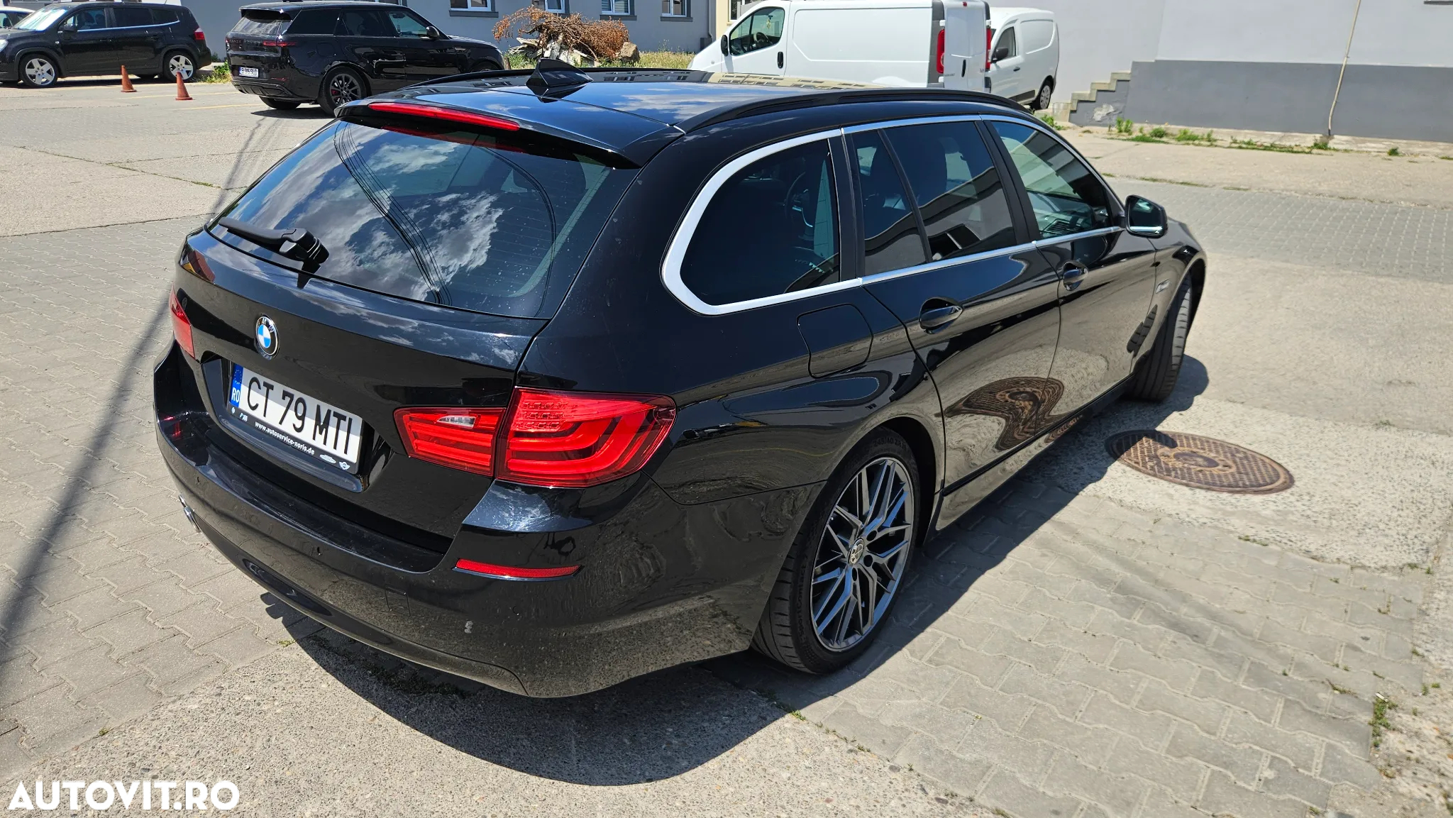 BMW Seria 5 520d Touring Aut. - 3