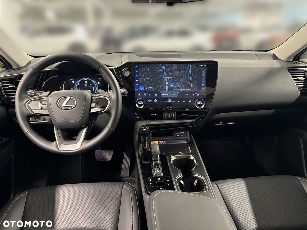 Lexus NX 350h Omotenashi AWD - 14