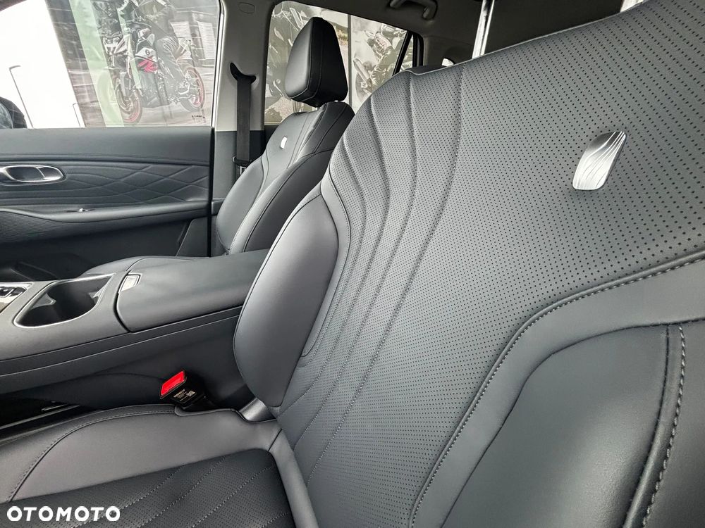 Geely Starray EM-i 1.5 PHEV Pro - 23