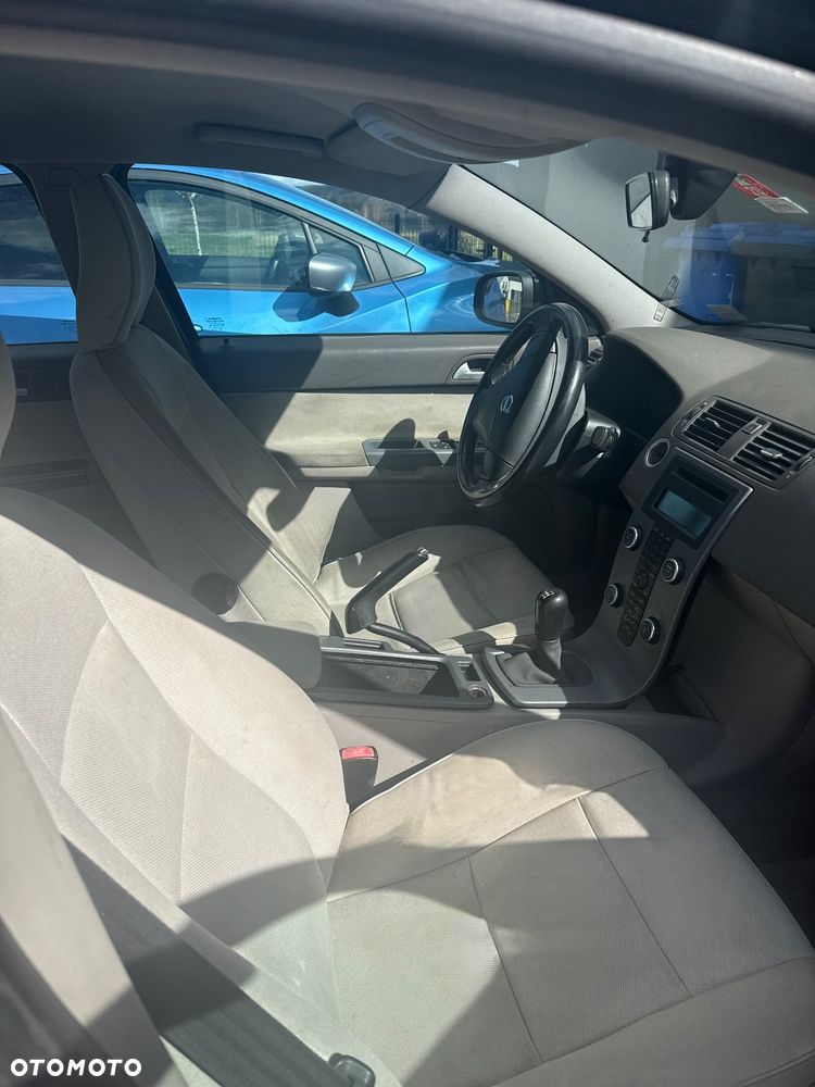 Volvo S40 1.8 - 8