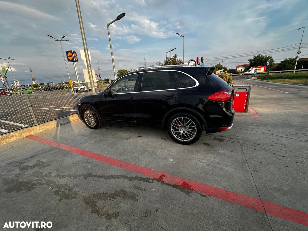 Porsche Cayenne Turbo V8 4.8L Aut. - 22