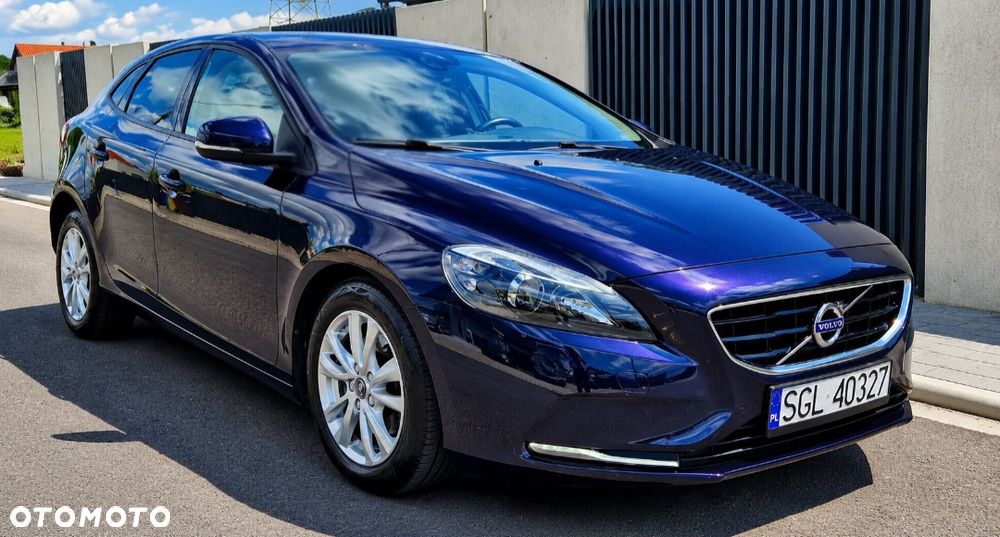 Volvo V40 - 25