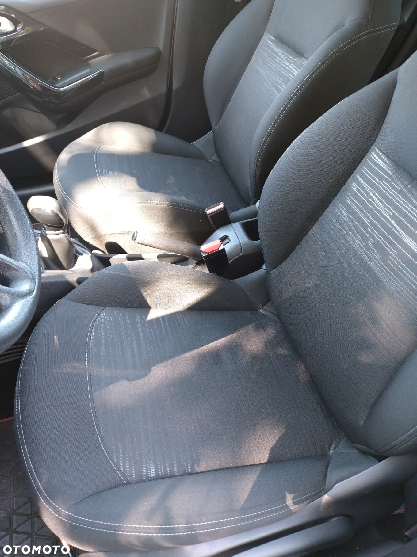 Peugeot 208 1.6 BlueHDi Active - 20
