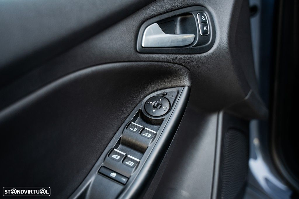 Ford Focus 2.3 EcoBoost RS Pack Performance - 39