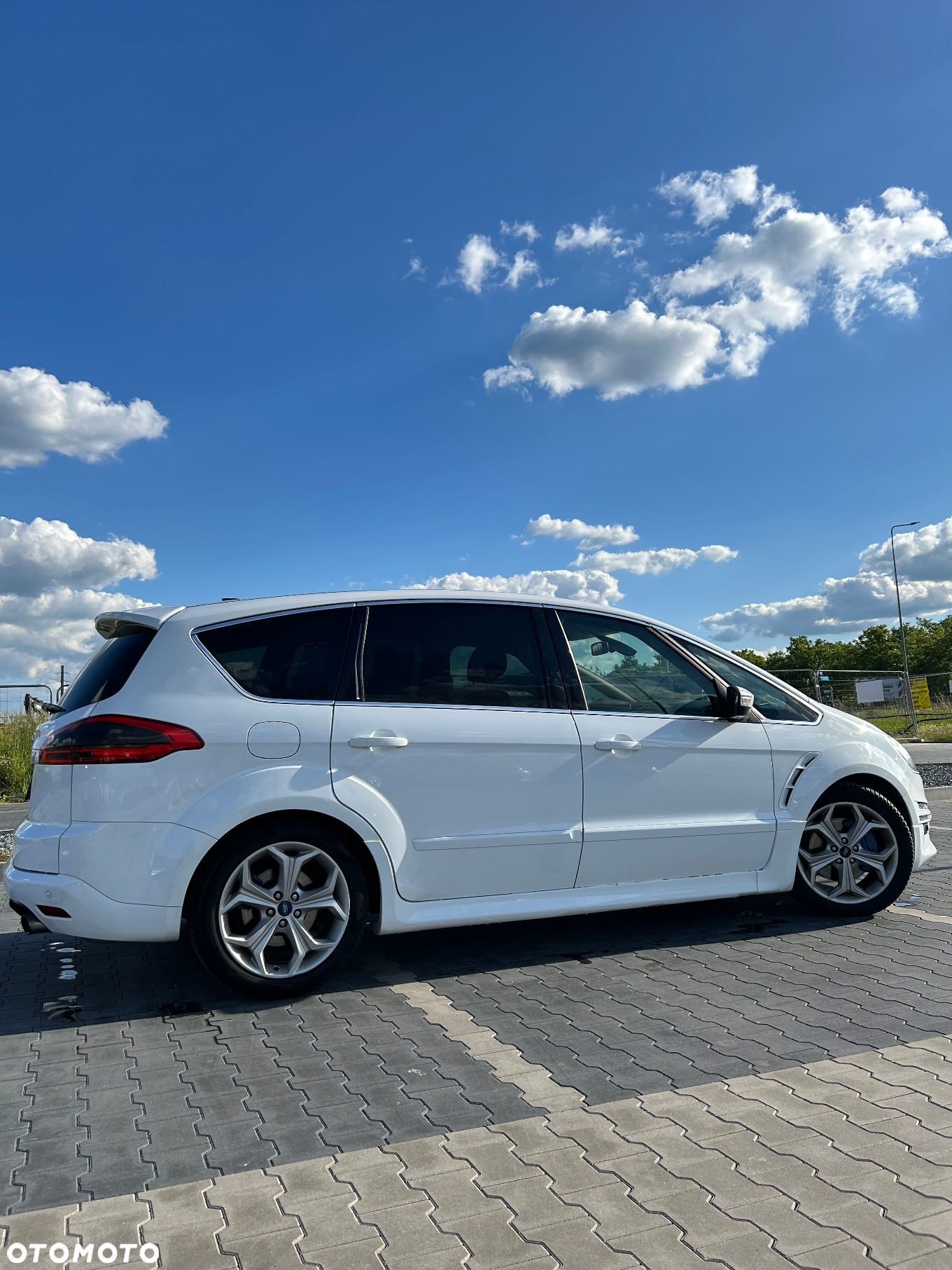 Ford S-Max - 16