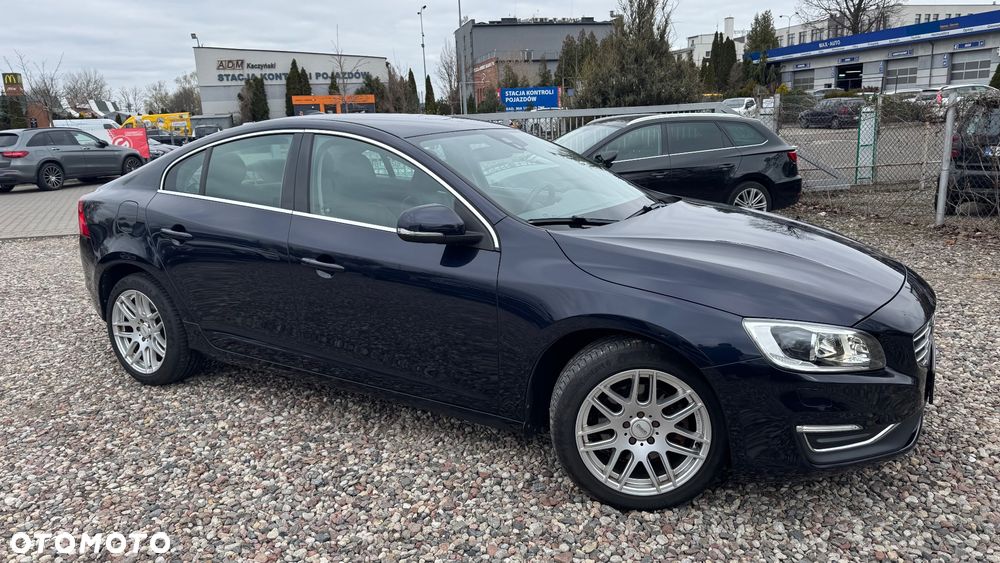 Volvo S60 D3 Geartronic Momentum - 21