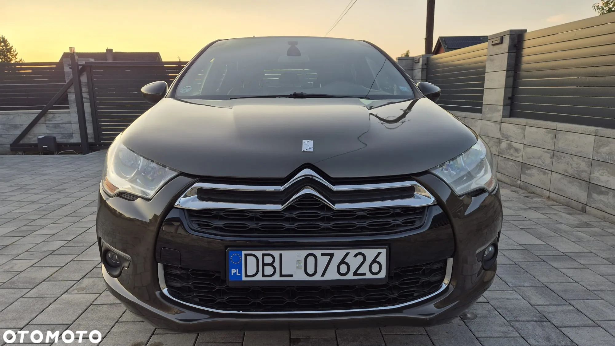 Citroën DS4 HDi 110 SoChic - 1