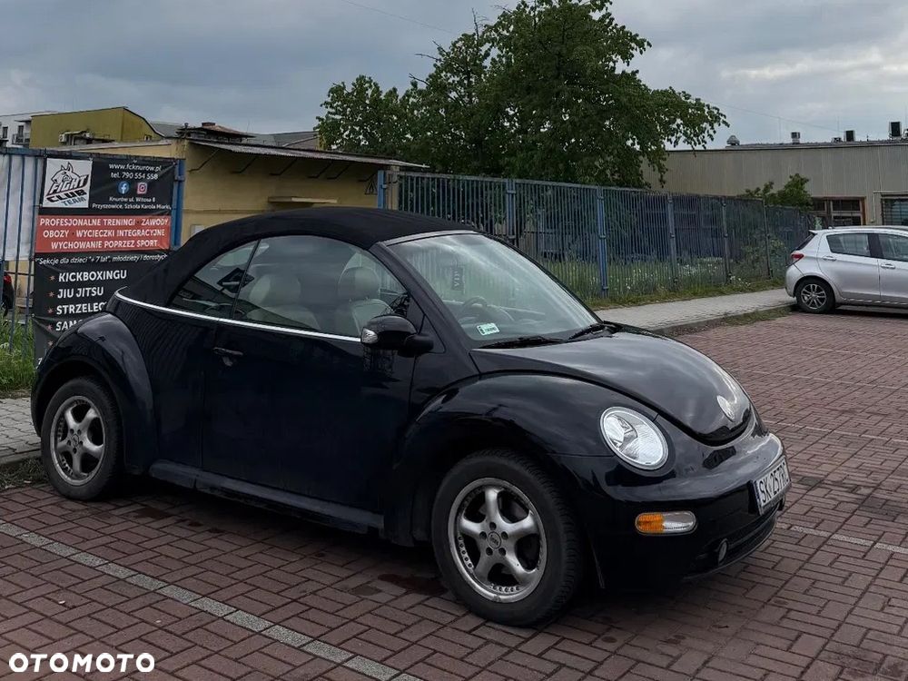 Volkswagen New Beetle - 1