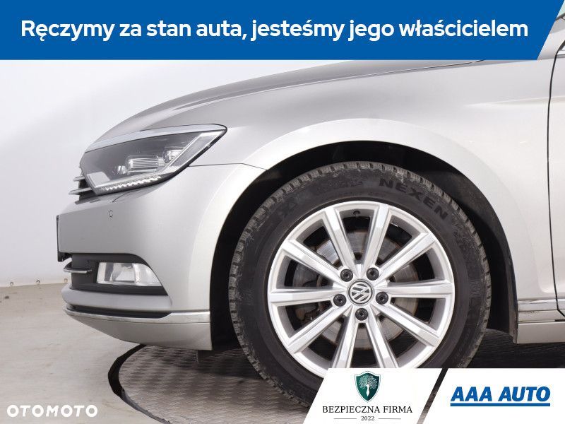 Volkswagen Passat Variant - 17