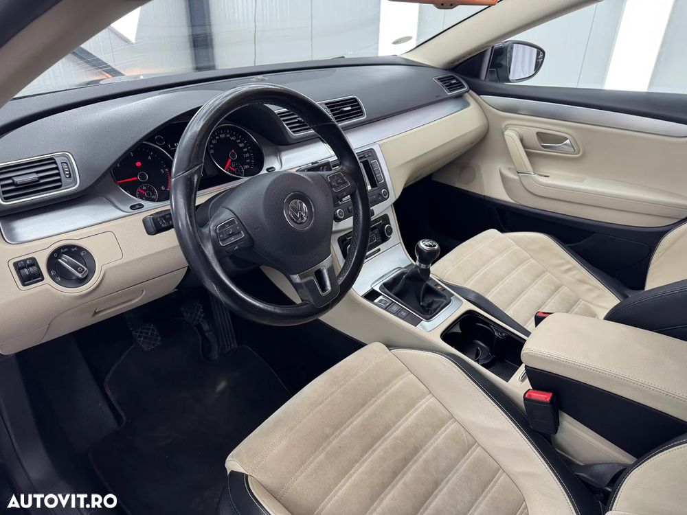 Volkswagen Passat CC 2.0 Blue TDI - 20