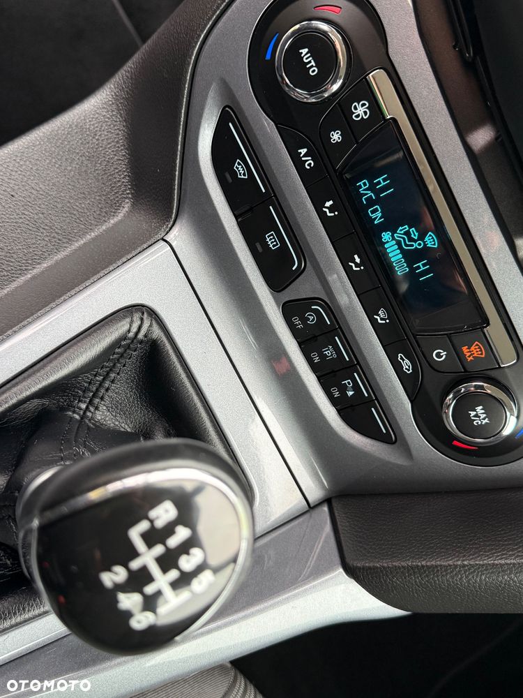 Ford Focus 1.6 TDCi DPF Titanium - 36