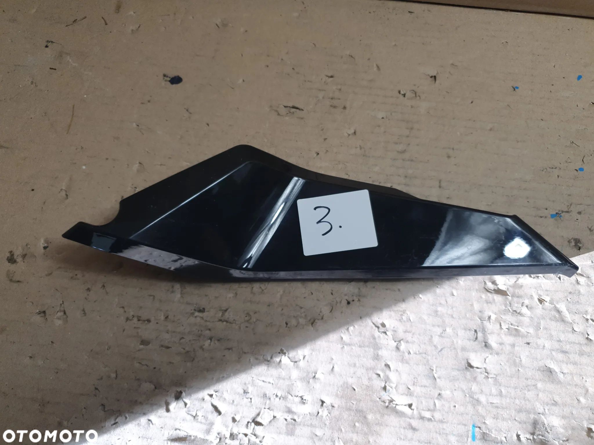 ktm rc8r 2012 wypełnienie pod siedzenie prawe bok prawy - 1