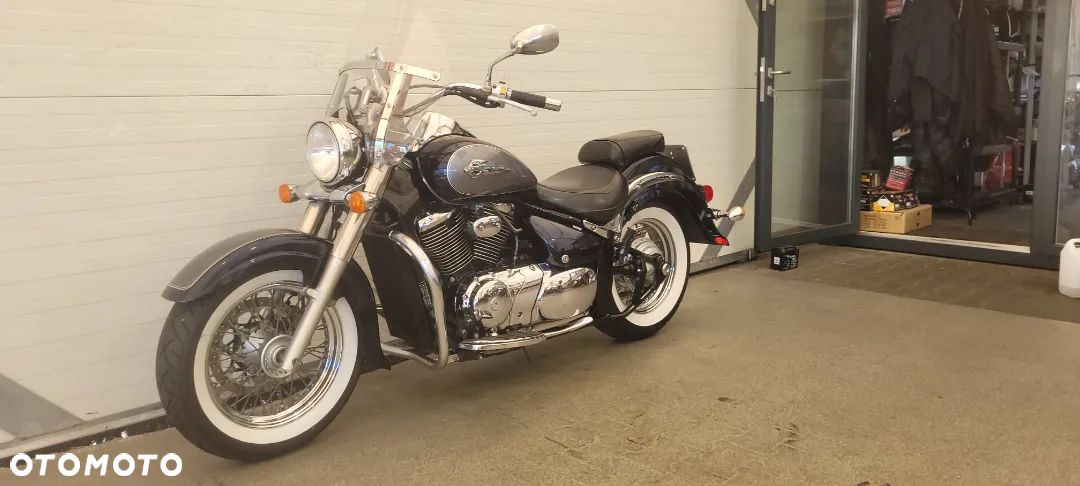 Suzuki Marauder - 1