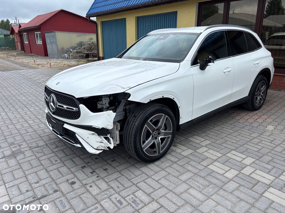 Mercedes-Benz GLC 220 d mHEV 4-Matic AMG Line - 4