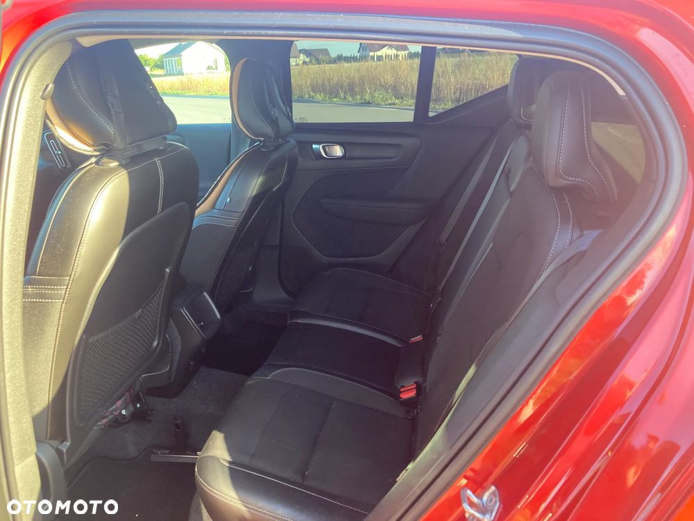 Volvo XC 40 T3 Geartronic Momentum - 13