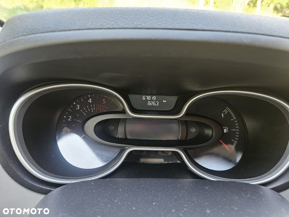 Renault Trafic - 11