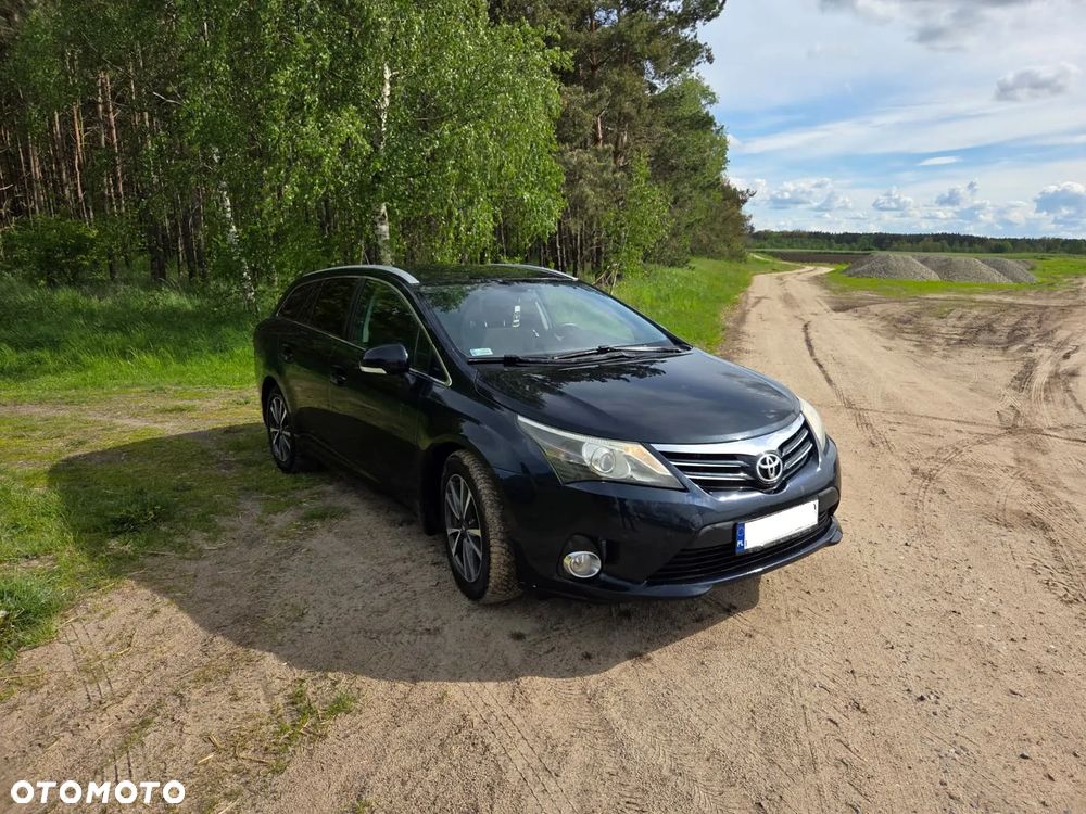 Toyota Avensis 2.0 D-4D - 1