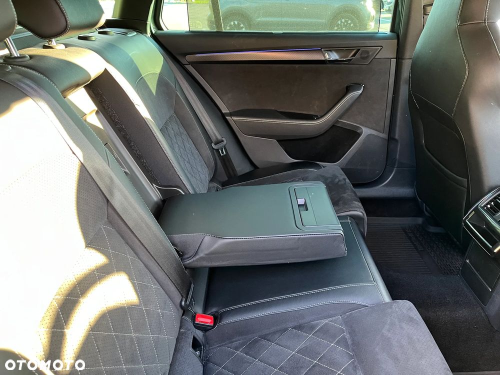 Skoda Superb III Kombi 19 - 25