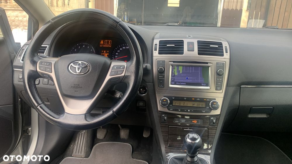 Toyota Avensis - 6