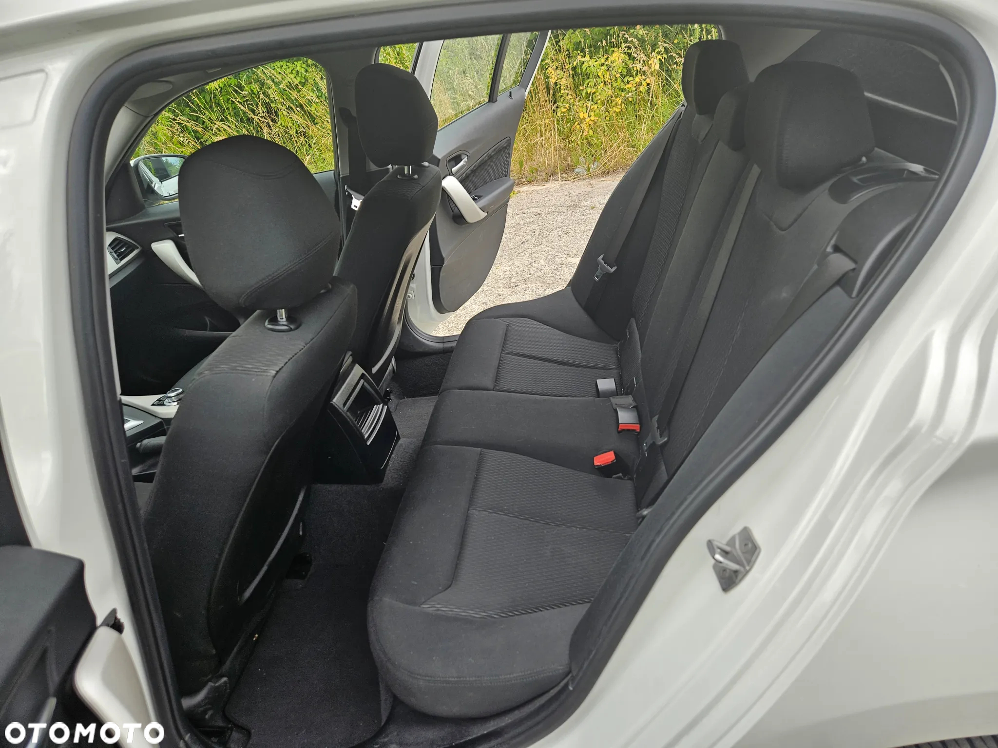 BMW Seria 1 118i - 14
