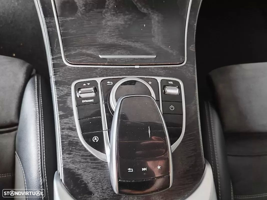 Mercedes-Benz C 220 d Coupe 9G-TRONIC AMG Line - 38