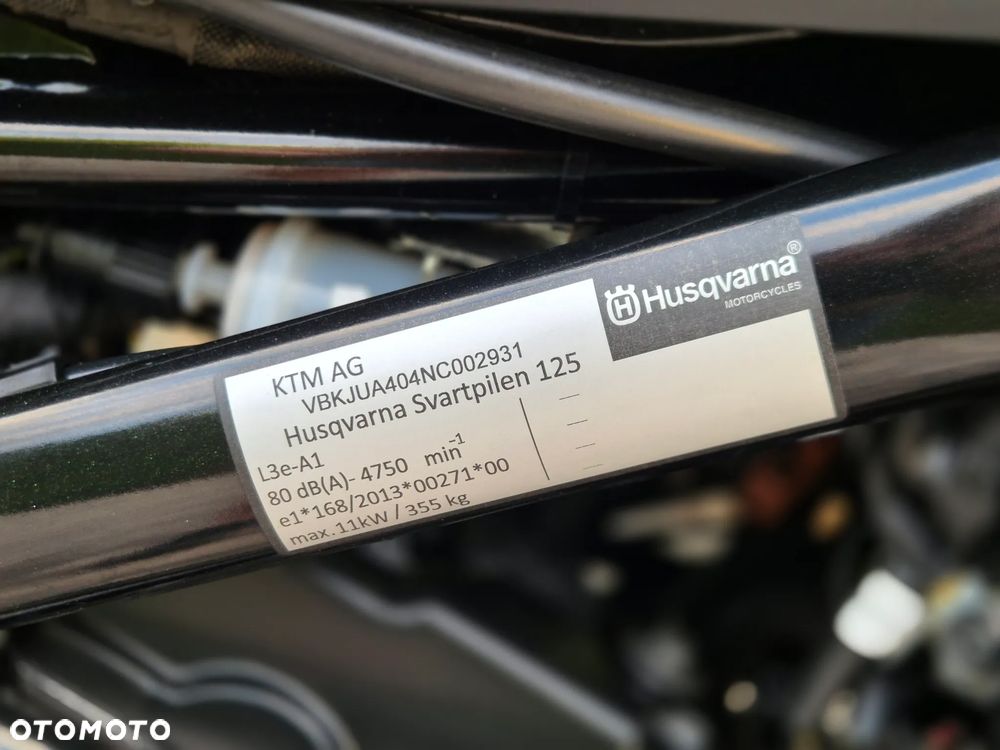 Husqvarna Svartpilen - 17