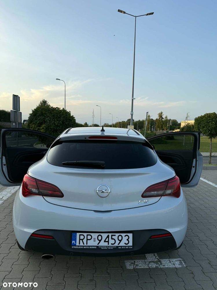 Opel Astra 1.4 T Sport EU6 - 11