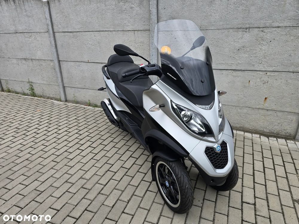 Piaggio MP-3 - 5