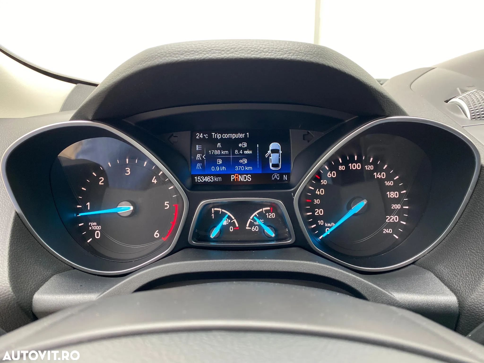 Ford Kuga 2.0 TDCi 4WD Powershift Titanium - 10