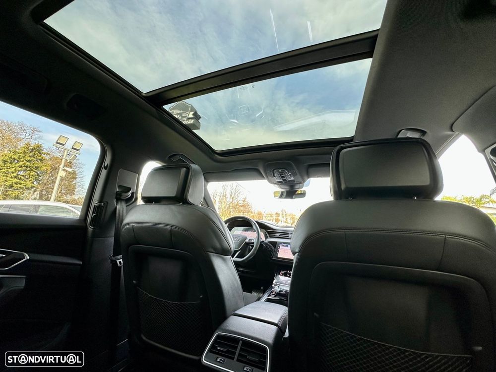 Audi e-tron 55 quattro S line - 2
