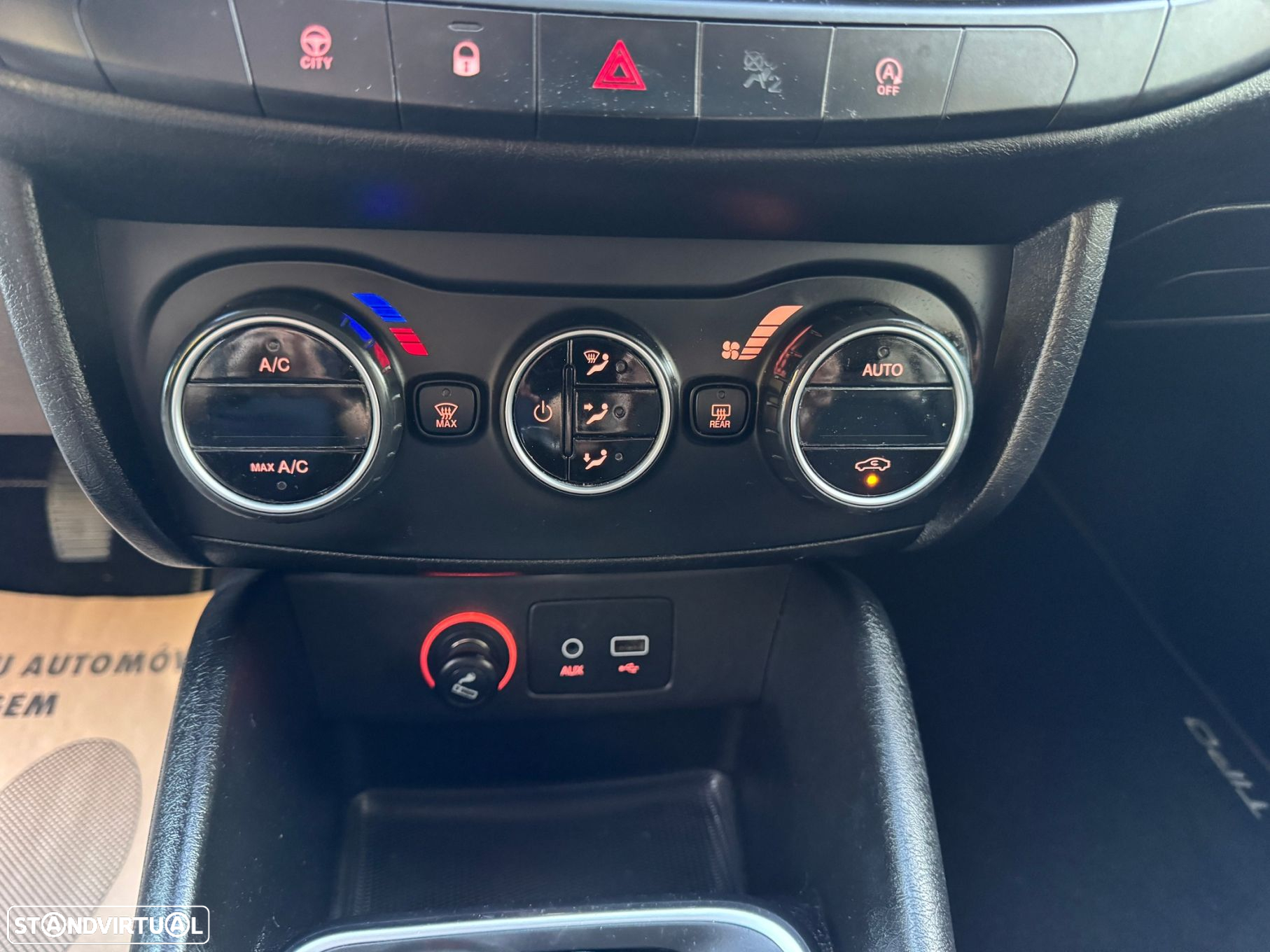 Fiat Tipo Station Wagon 1.3 M-Jet Lounge - 34