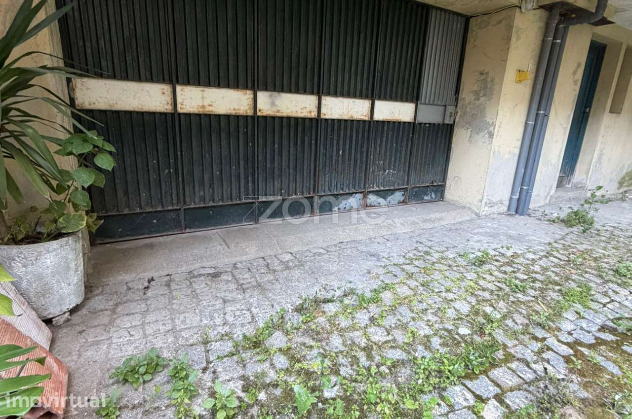 Cave/garagem à venda na Avenida da República, Vila Nova de Gaia - Grande imagem: 3/11