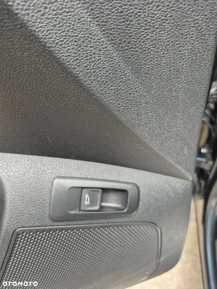 Skoda Karoq 2.0 TDI SCR 4x4 Style DSG - 11