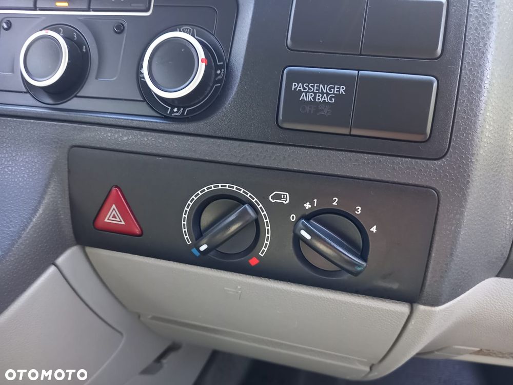 Volkswagen Transporter L2H1 - 17