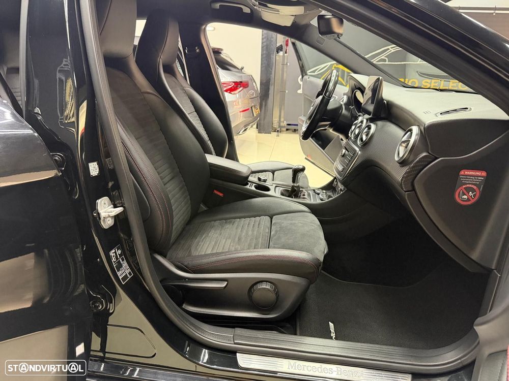 Mercedes-Benz A 180 AMG Line - 19